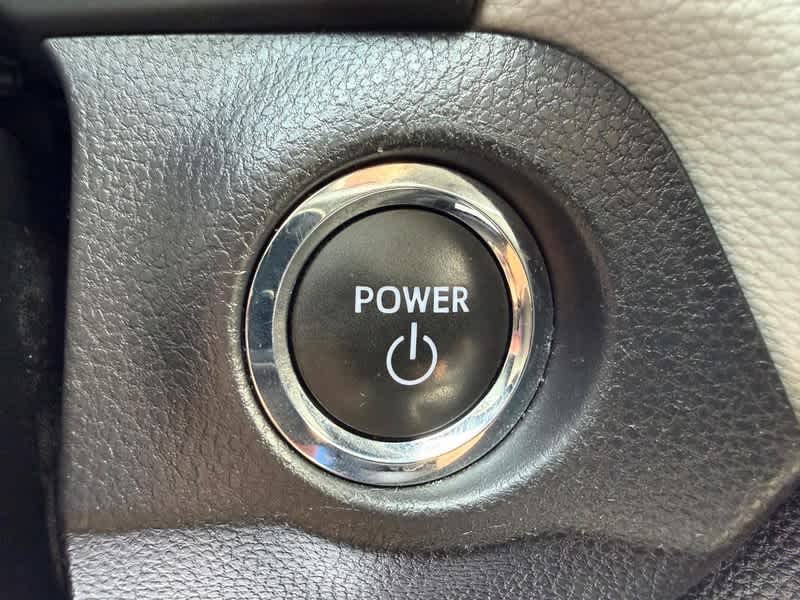 2025 Toyota RAV4 Hybrid XLE AWD