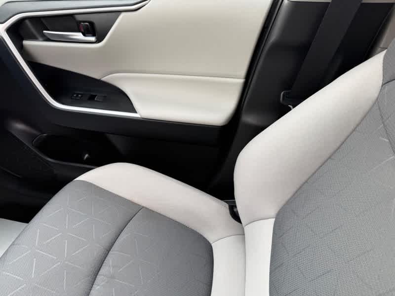 2025 Toyota RAV4 Hybrid XLE AWD
