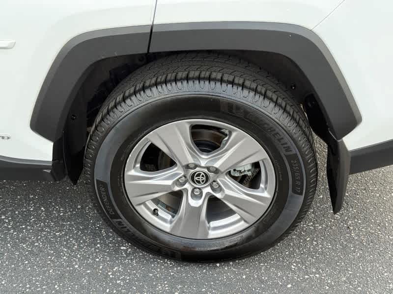 2025 Toyota RAV4 Hybrid XLE AWD