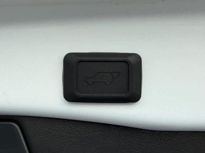2025 Toyota RAV4 Hybrid XLE AWD