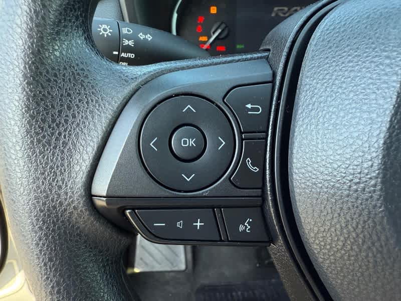 2024 Toyota RAV4 XLE FWD