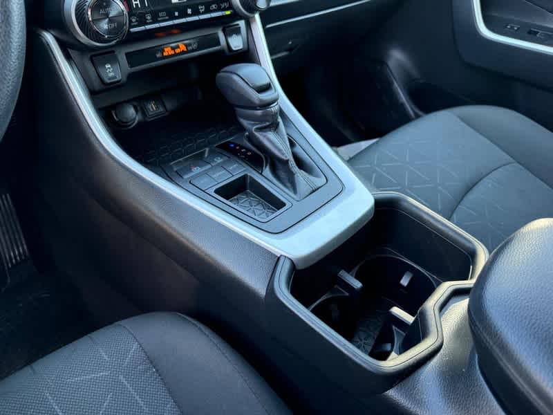 2024 Toyota RAV4 XLE FWD