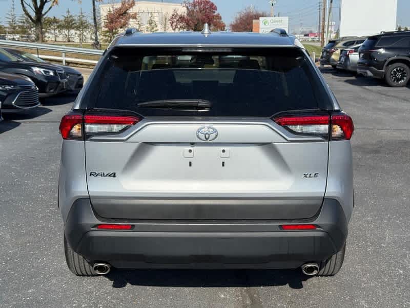 2024 Toyota RAV4 XLE FWD