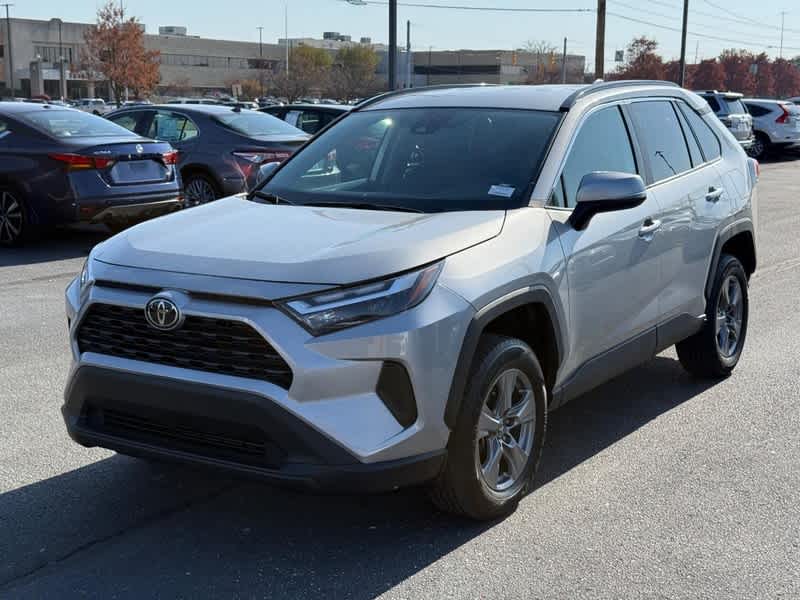 2024 Toyota RAV4 XLE FWD