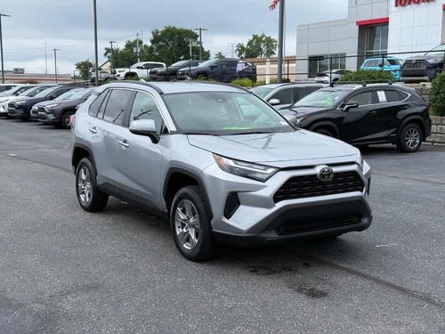 2025 Toyota RAV4 XLE FWD