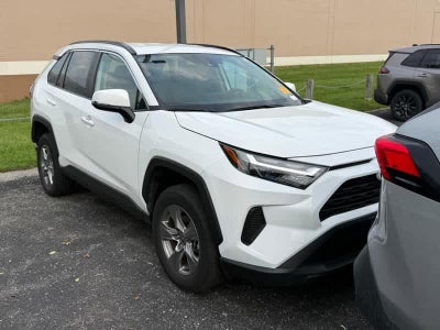 2025 Toyota RAV4 XLE FWD