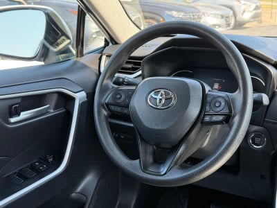 2025 Toyota RAV4 XLE FWD
