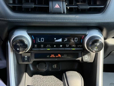 2025 Toyota RAV4 XLE FWD