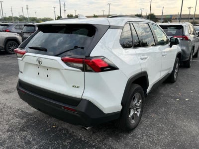 2025 Toyota RAV4 XLE FWD