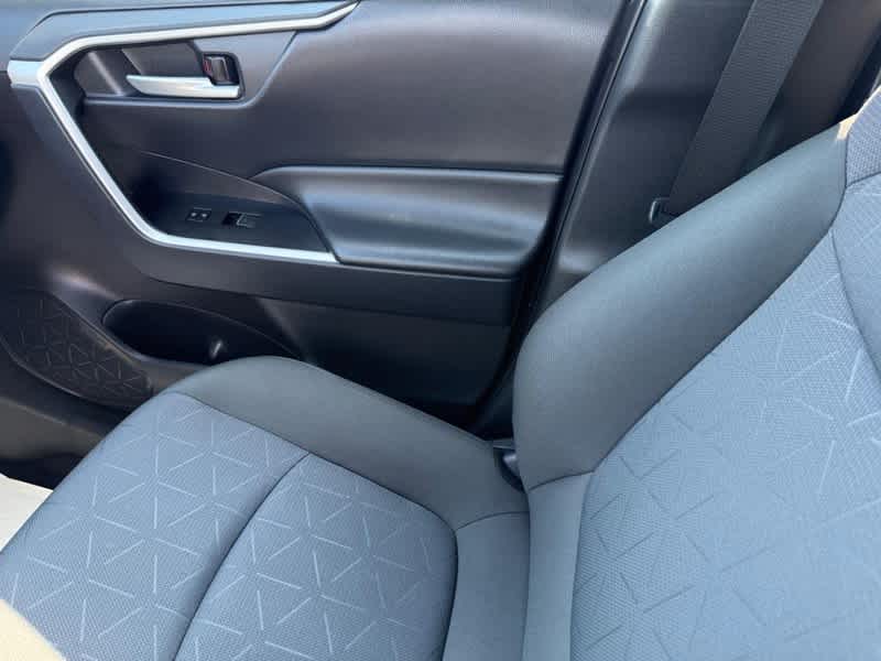 2025 Toyota RAV4 XLE FWD