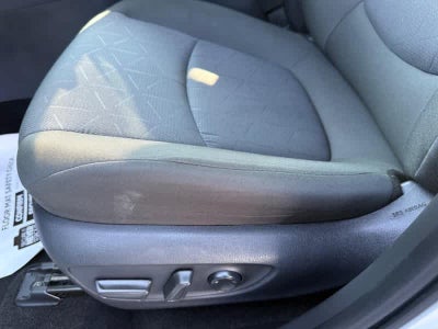 2025 Toyota RAV4 XLE FWD