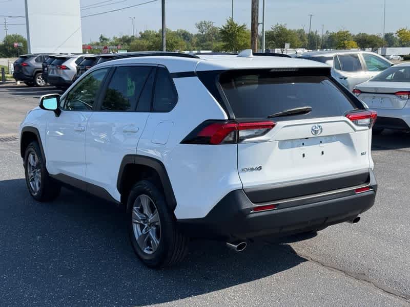 2025 Toyota RAV4 XLE FWD