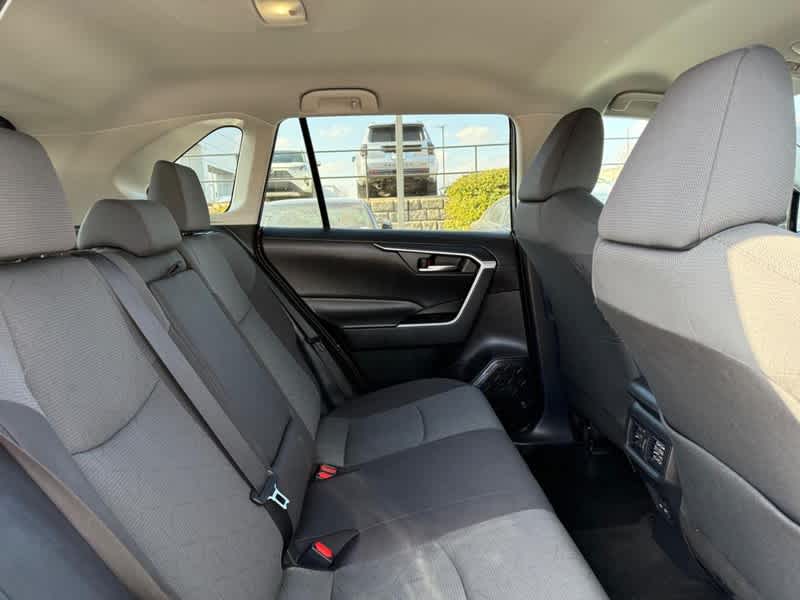 2024 Toyota RAV4 XLE FWD