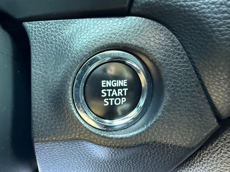 2024 Toyota RAV4 XLE FWD