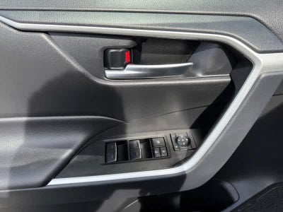 2025 Toyota RAV4 XLE FWD