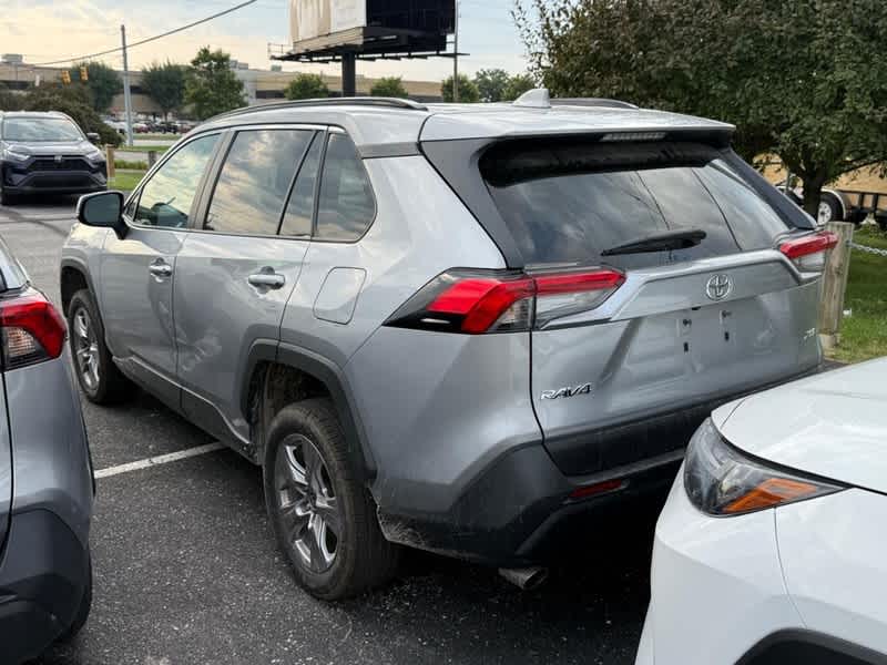 2025 Toyota RAV4 XLE FWD