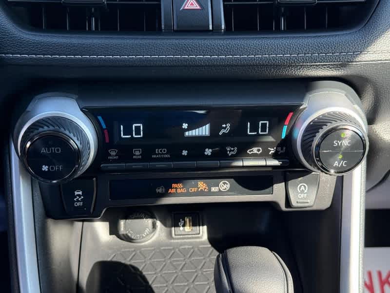 2025 Toyota RAV4 XLE FWD