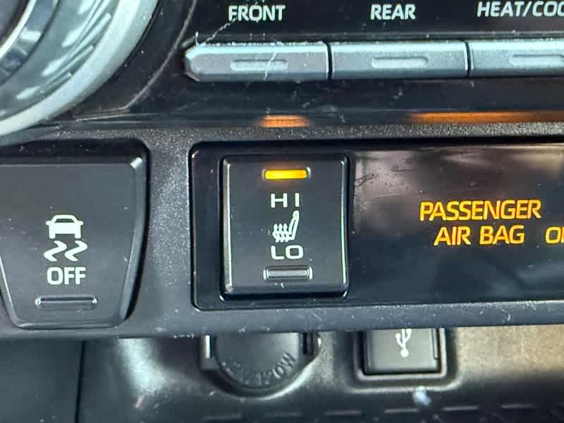 2020 Toyota RAV4 XLE FWD