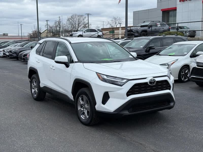 2024 Toyota RAV4 XLE FWD