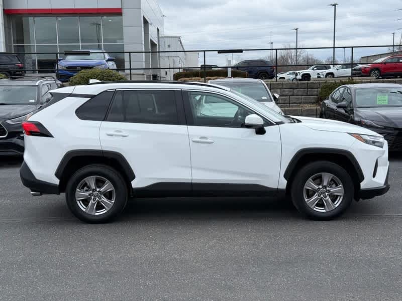 2024 Toyota RAV4 XLE FWD