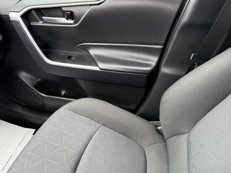 2024 Toyota RAV4 XLE FWD