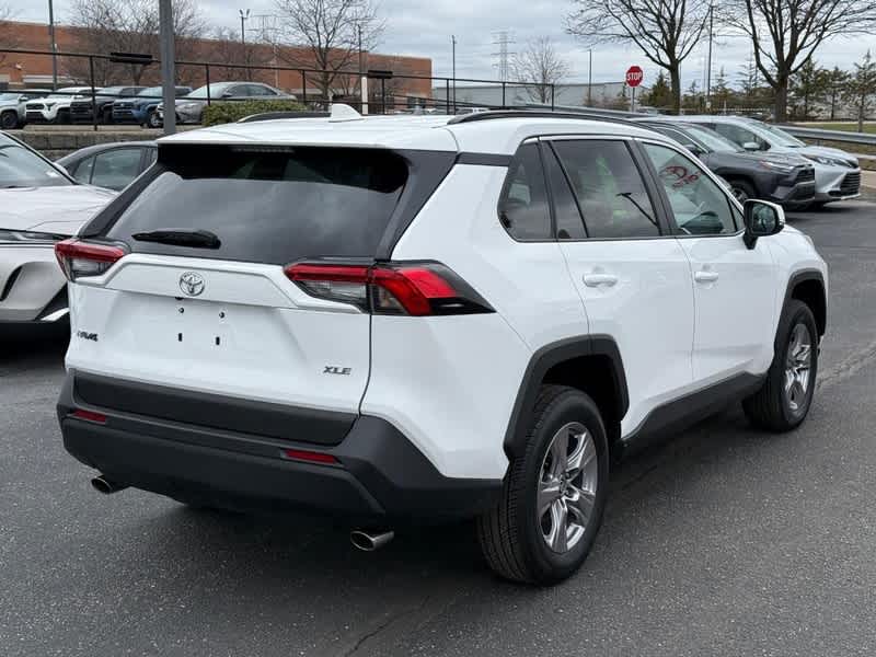 2024 Toyota RAV4 XLE FWD