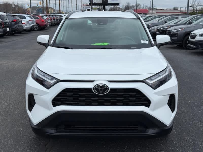 2024 Toyota RAV4 XLE FWD
