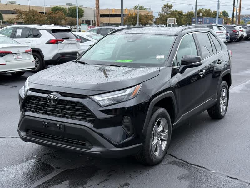 2025 Toyota RAV4 XLE FWD