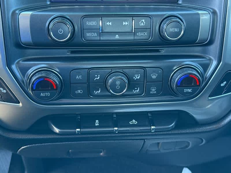 2018 Chevrolet Silverado 1500 4WD Crew Cab 143.5 LT w/1LT