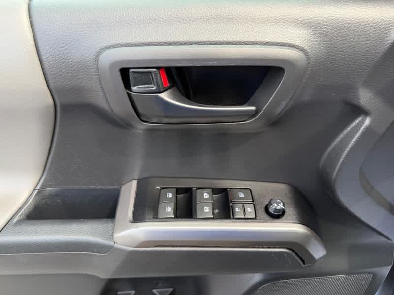 2023 Toyota Tacoma SR5 Double Cab 5 Bed V6 AT