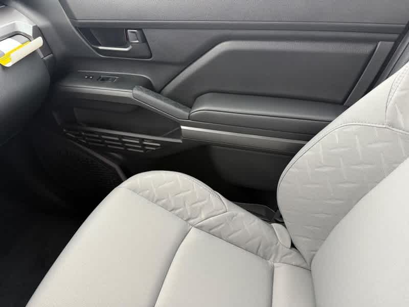 2026 Toyota Tacoma SR5 Double Cab 5 Bed AT