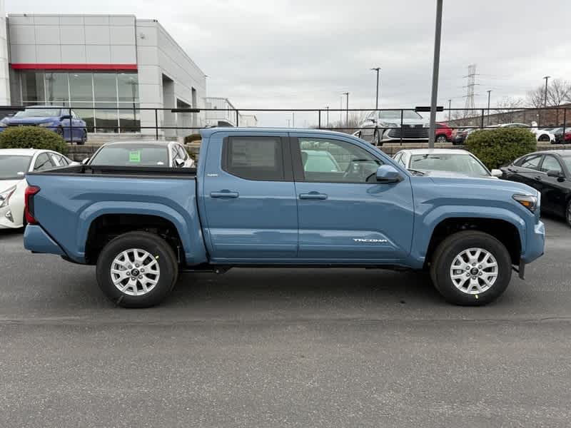 2026 Toyota Tacoma SR5 Double Cab 5 Bed AT