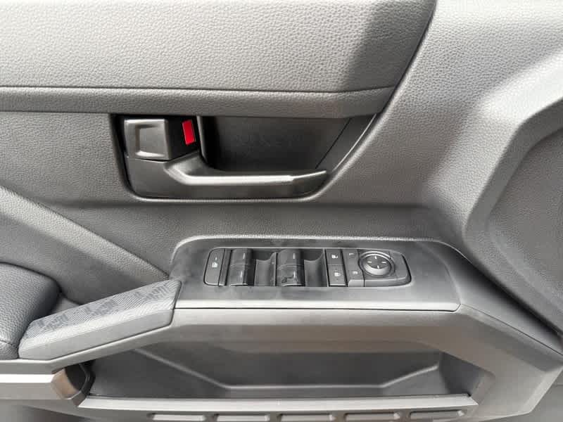 2026 Toyota Tacoma SR5 Double Cab 5 Bed AT