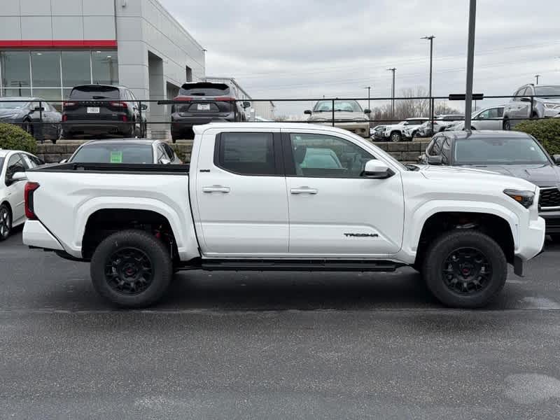 2026 Toyota Tacoma SR5 Double Cab 5 Bed AT