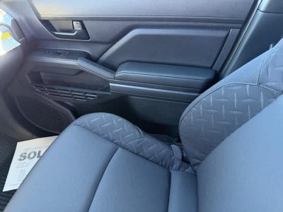 2026 Toyota Tacoma SR5 Double Cab 6 Bed AT