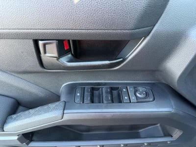 2026 Toyota Tacoma SR5 Double Cab 6 Bed AT