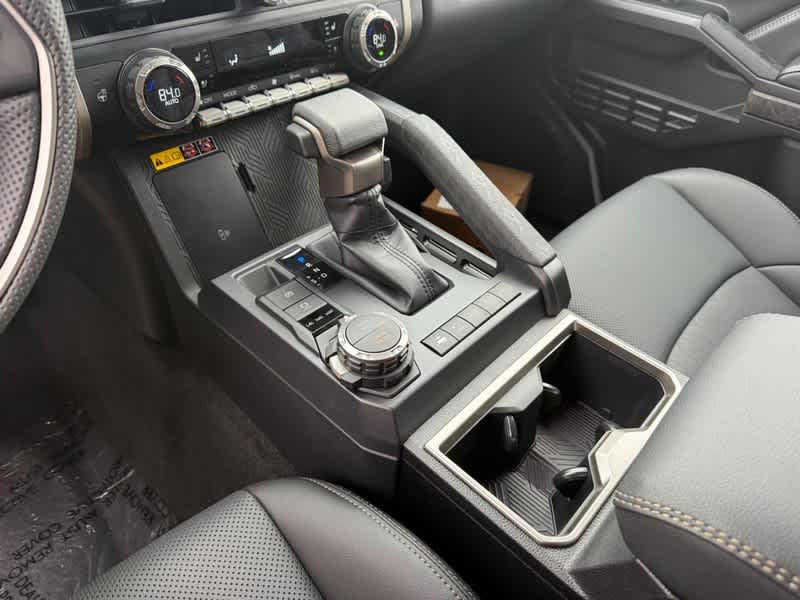 2026 Toyota Tacoma Limited Hybrid Double Cab 5 Bed AT