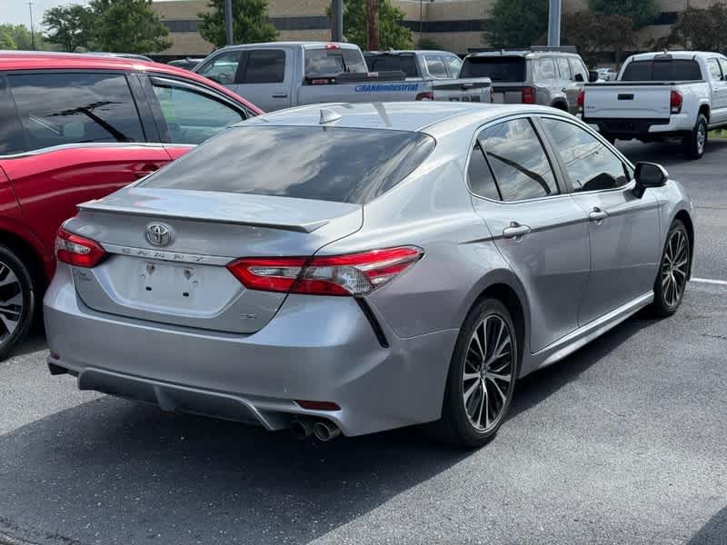 2019 Toyota Camry SE Auto