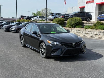 2019 Toyota Camry SE Auto