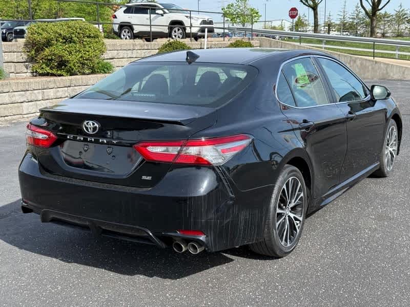 2019 Toyota Camry SE Auto