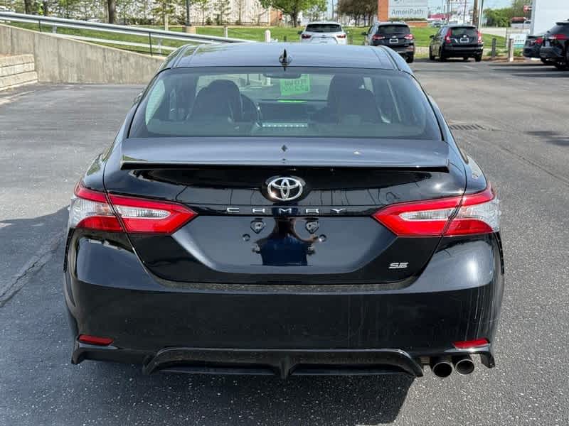 2019 Toyota Camry SE Auto