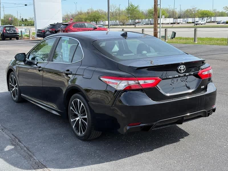 2019 Toyota Camry SE Auto