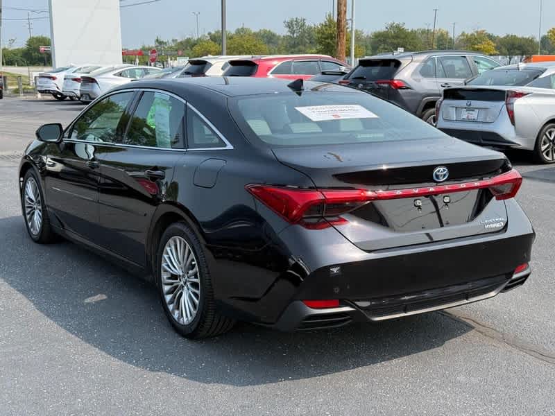 2019 Toyota Avalon Hybrid Limited