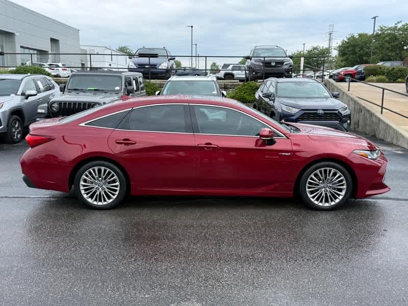 2019 Toyota Avalon Hybrid Limited