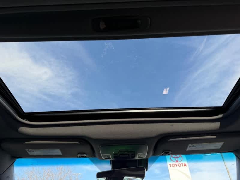 2019 Toyota Avalon Hybrid Limited