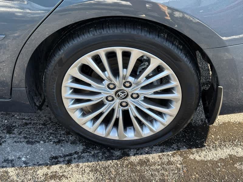2019 Toyota Avalon Hybrid Limited