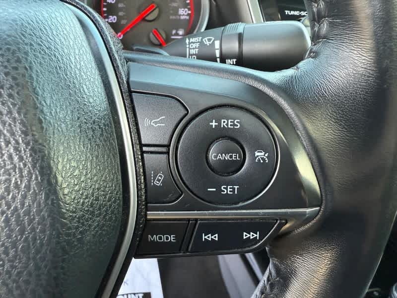 2018 Toyota Camry XSE Auto