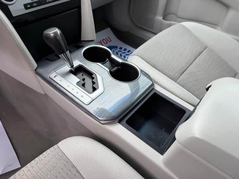 2012 Toyota Camry Hybrid 4dr Sdn LE