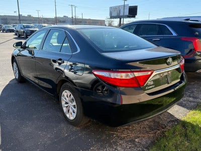 2016 Toyota Camry 4dr Sdn I4 Auto LE