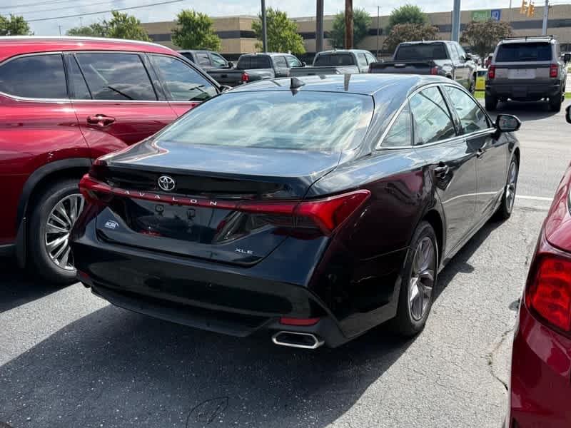 2019 Toyota Avalon XLE